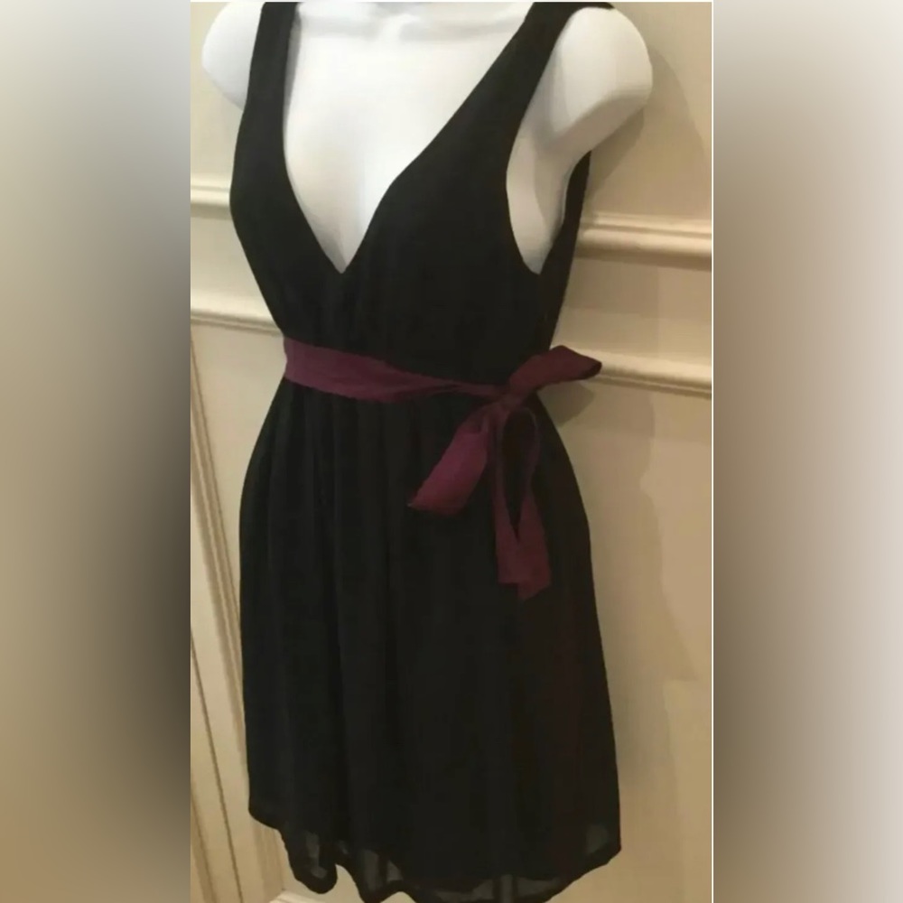 American Eagle Empire Waist Black Dress Juniors Size 6 - Picture 2 of 10